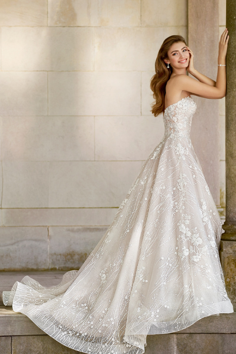 wedding dress style finder